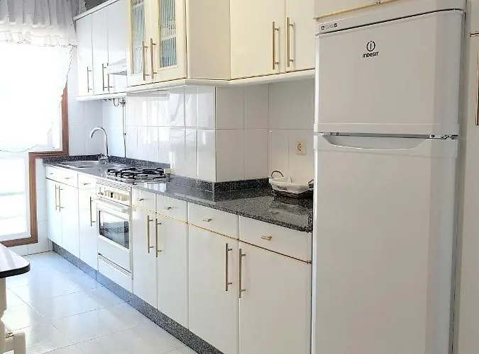 Piso Amplio En El Centro De Vilagarcia de Arousa